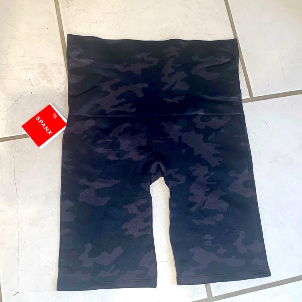 SPANX seamless Camo shorts
